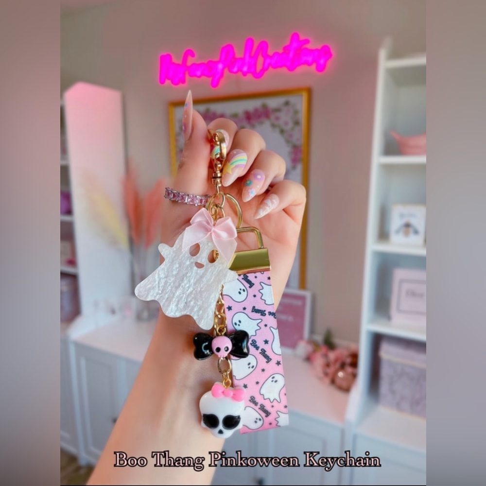 Boo thang Pink Halloween keychain